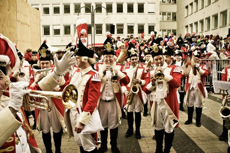 koelsche-funke-rut-wiess