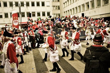koelsche-funke-rut-wiess