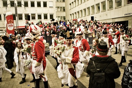 koelsche-funke-rut-wiess