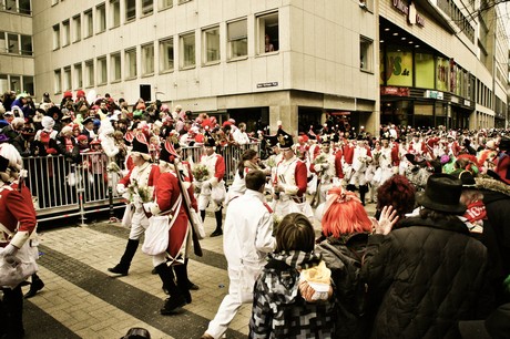 koelsche-funke-rut-wiess