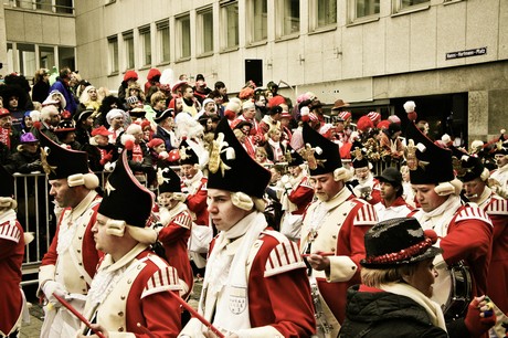 koelsche-funke-rut-wiess