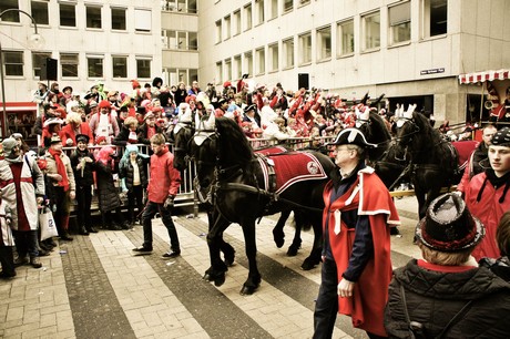 koelsche-funke-rut-wiess