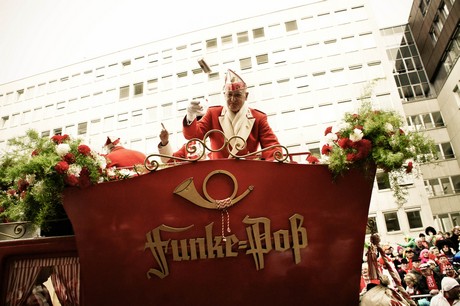 koelsche-funke-rut-wiess