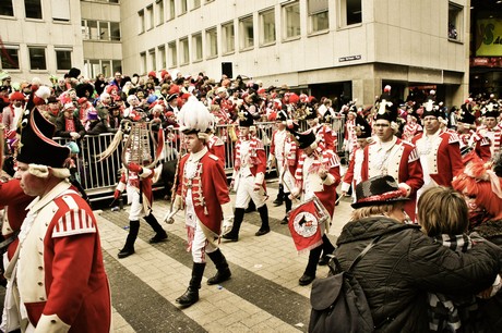 koelsche-funke-rut-wiess