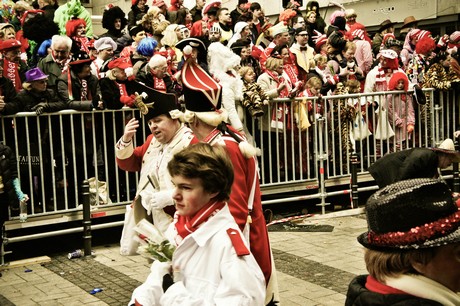 koelsche-funke-rut-wiess