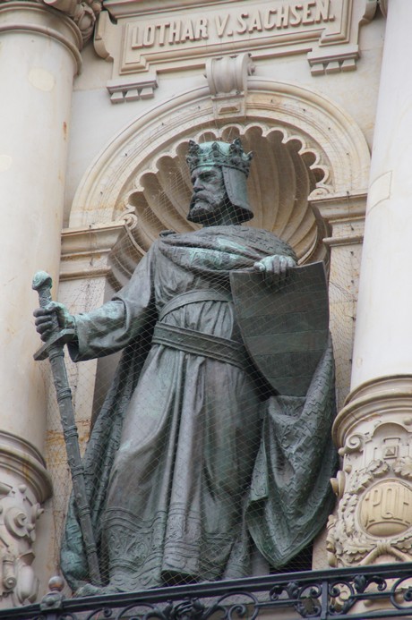 lothar-III-hrr
