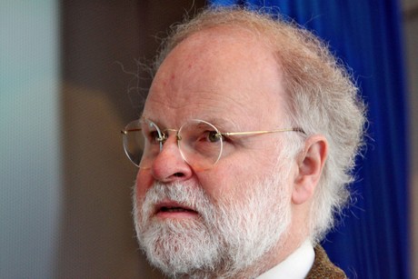 manfred-luetz