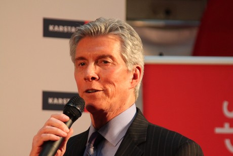 michael-buffer