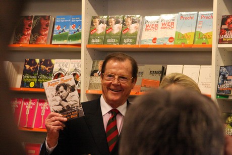 roger-moore