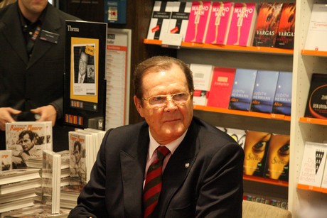 roger-moore