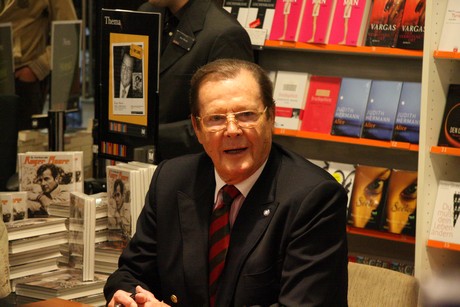 roger-moore