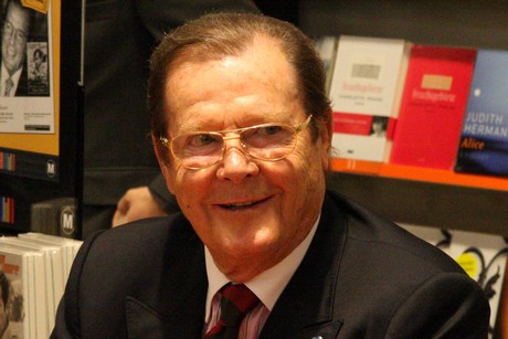 roger-moore