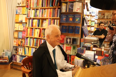 rolf-hochhuth
