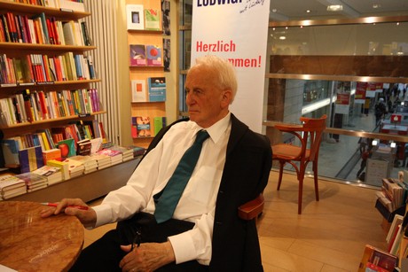 rolf-hochhuth