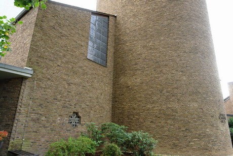 dieter-bonhoeffer-kirche