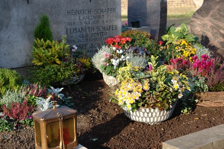 meschenich-friedhof
