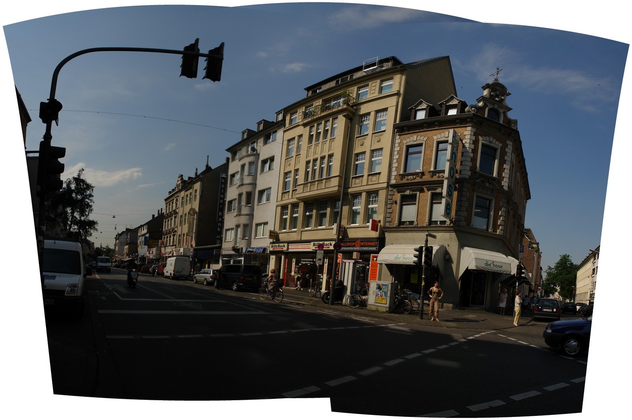 Neusser Strasse 