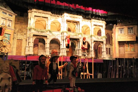 haenneschen-theater