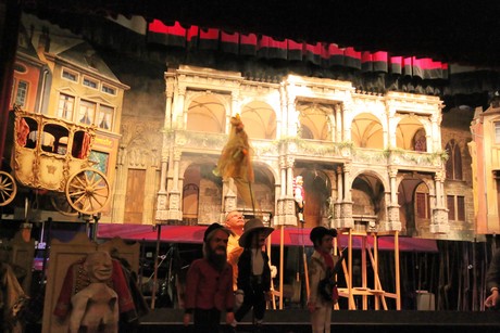 haenneschen-theater