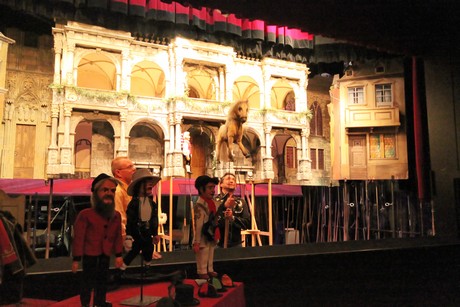 haenneschen-theater