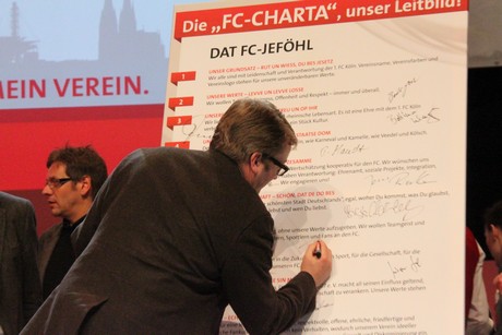 jahreshauptversammlung-2011-fc-koeln