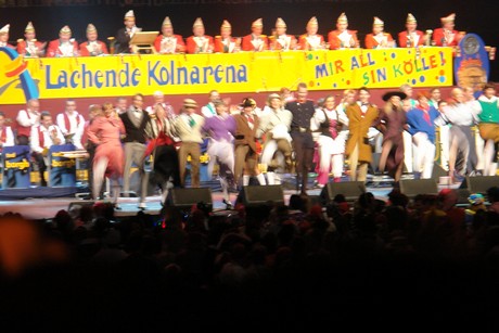 lachende-koelnarena