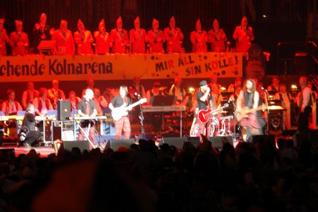 lachende-koelnarena
