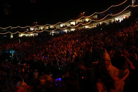 lachende-koelnarena