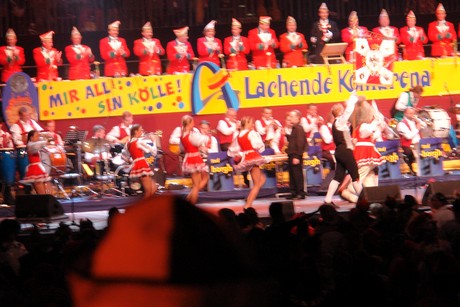 lachende-koelnarena