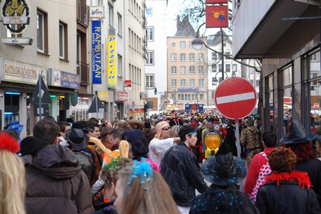 weiberfastnacht