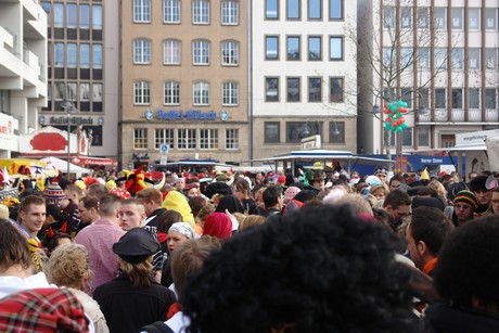 weiberfastnacht