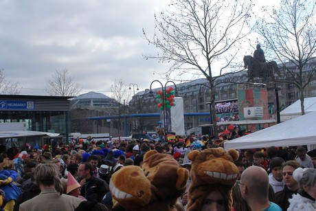 weiberfastnacht