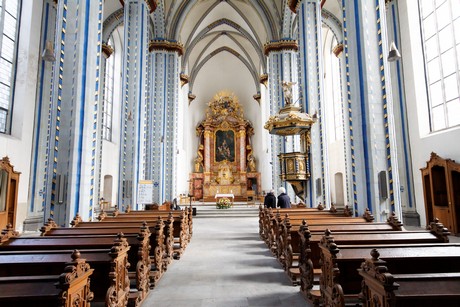 namen-jesu-kirche