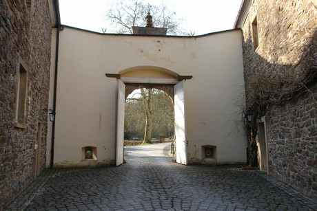 schloss-ehreshoven