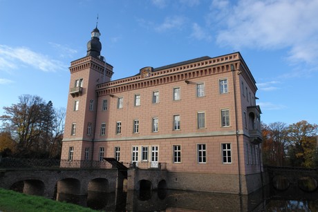 schloss-gracht