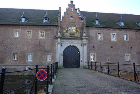 schloss-gracht