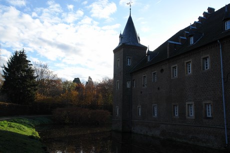 schloss-gracht