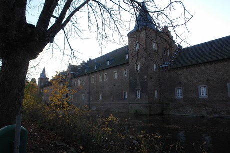 schloss-gracht