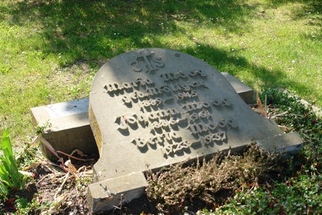 hermuelheim-alter-friedhof