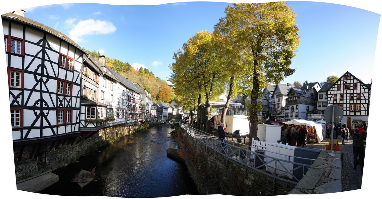 Monschau im Herbst