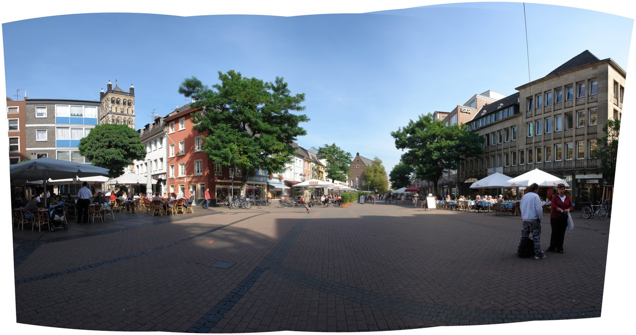  Neuss - Fußgängerzone